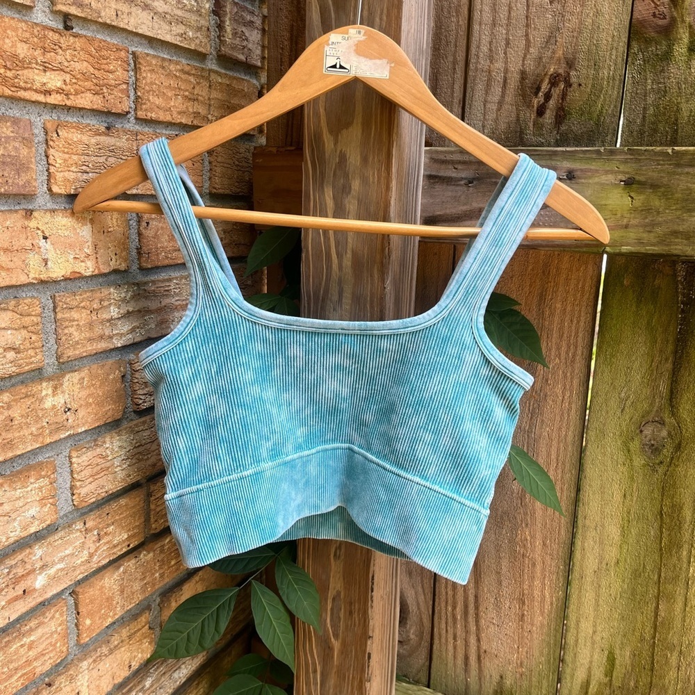 Blue Fitted Crop Sleeveless Tank Bra with Padding - Picture 2 of 2